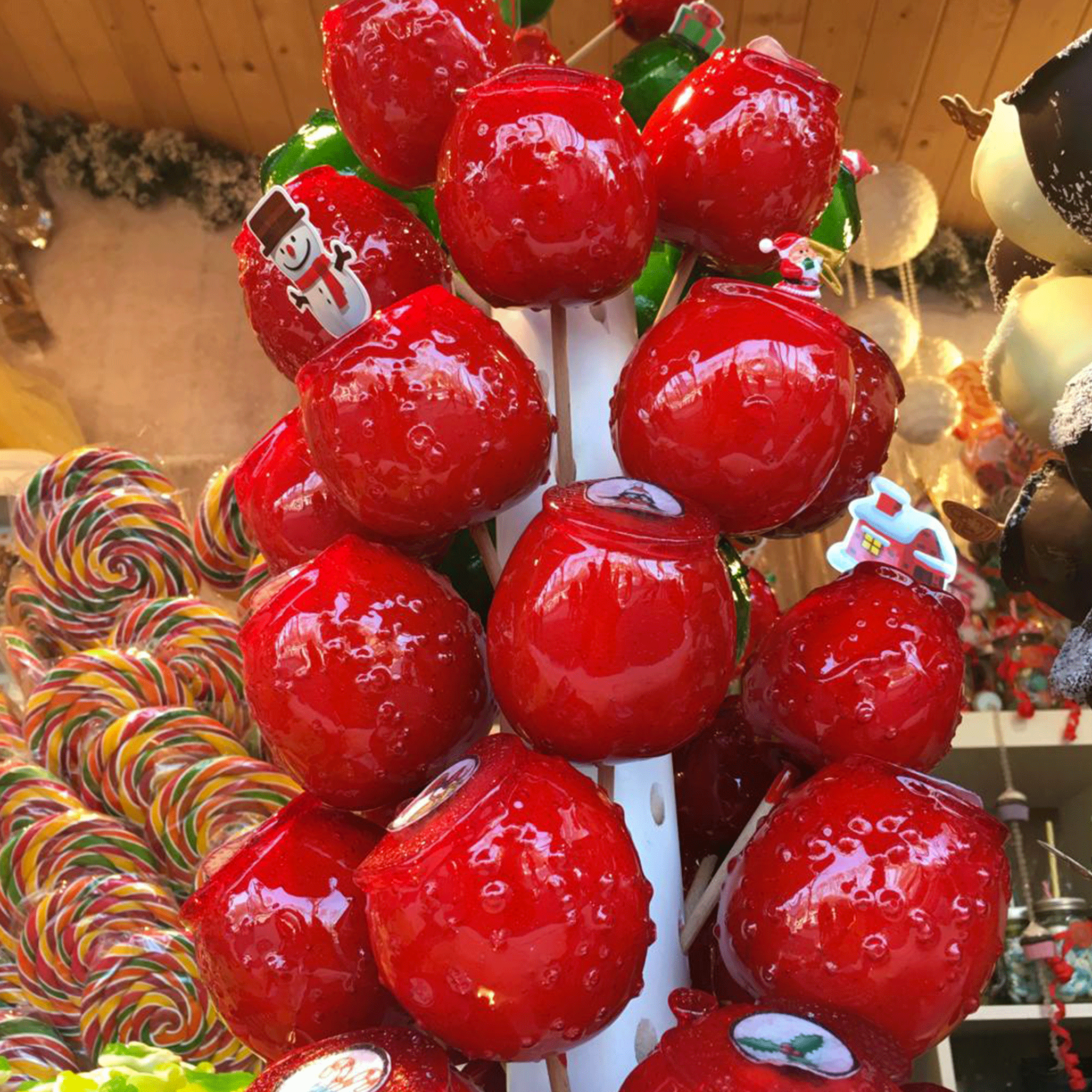 Pomme d'amour Paris dès 3,5 euros l'unité - Les confiseries de