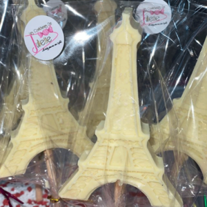 sucette-tour-eiffel-chocolat-blanc